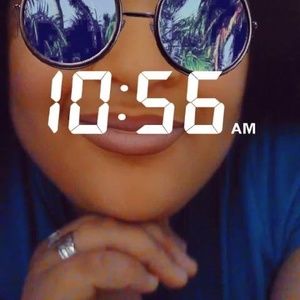 Meet your Posher, Felicia